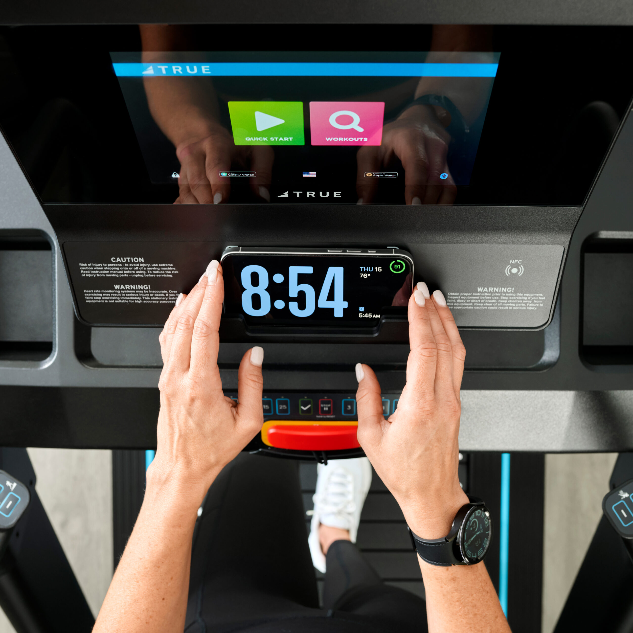 10IIn_Wireless_Charger_054-scaled