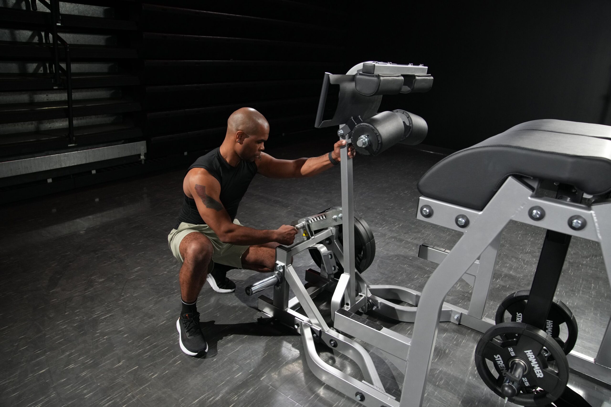 Strength-PlateLoaded-GluteHamReverseHyper-4
