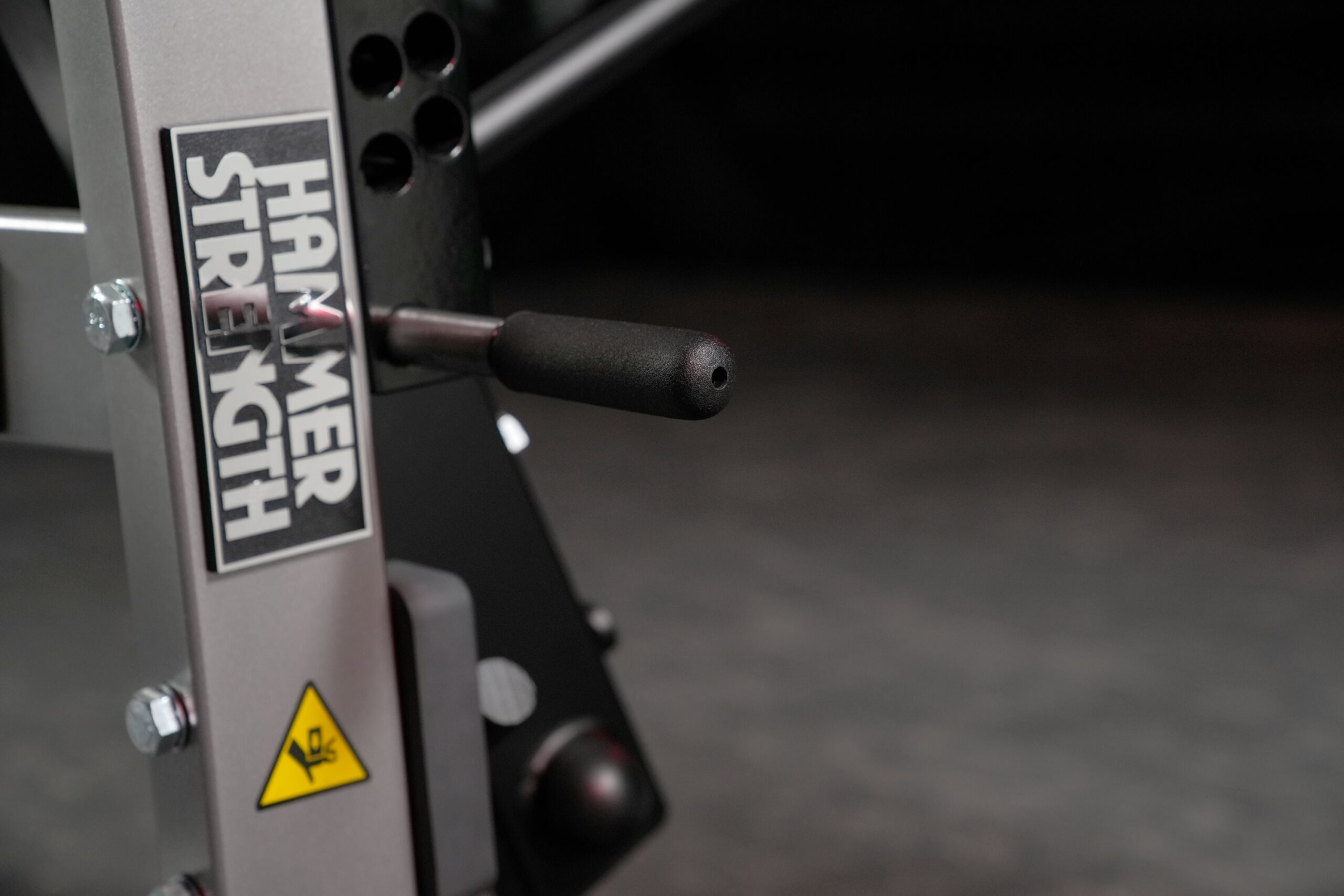 Strength-PlateLoaded-IsoLateralLegCurl-6