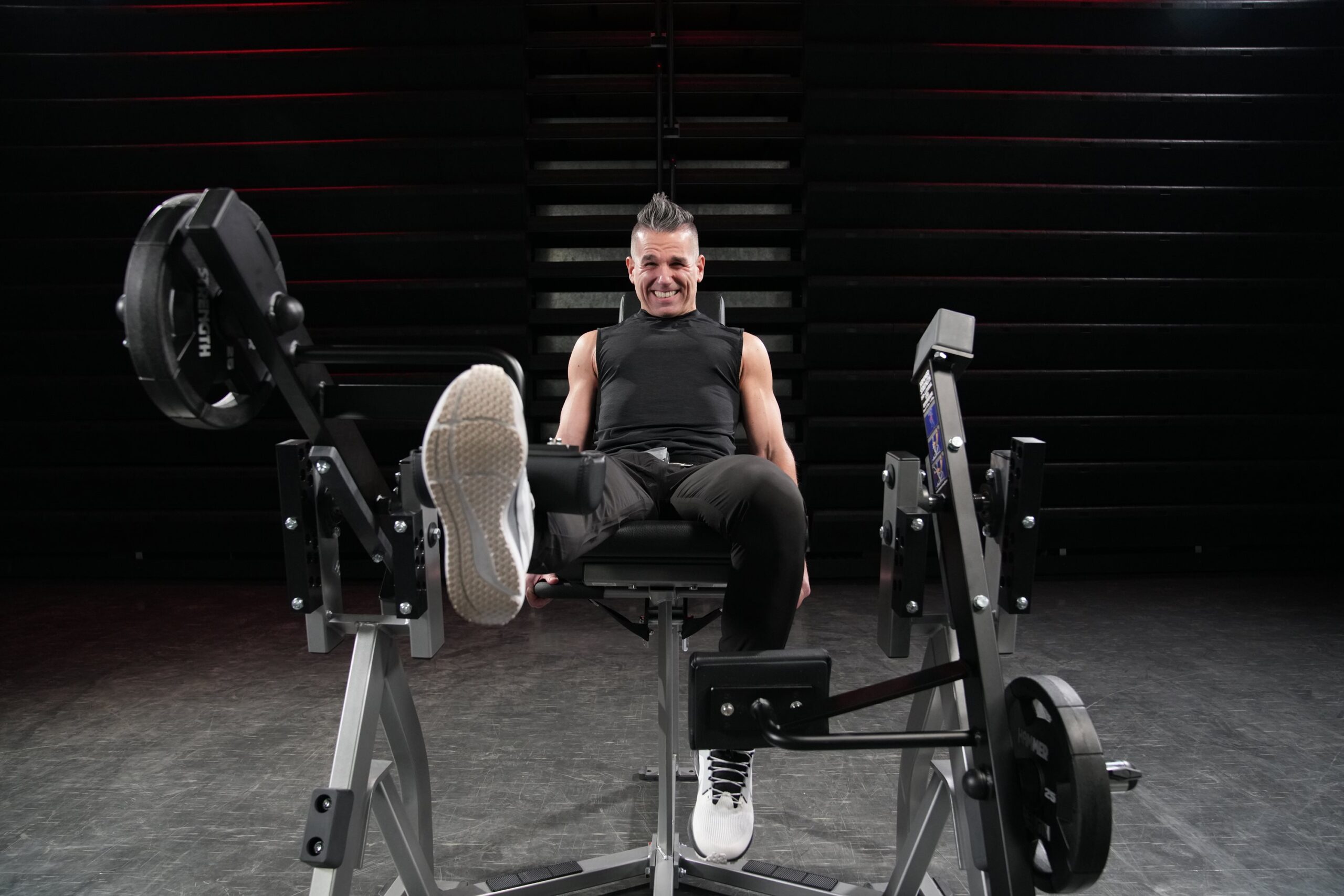 Strength-PlateLoaded-IsoLateralLegExtension-3