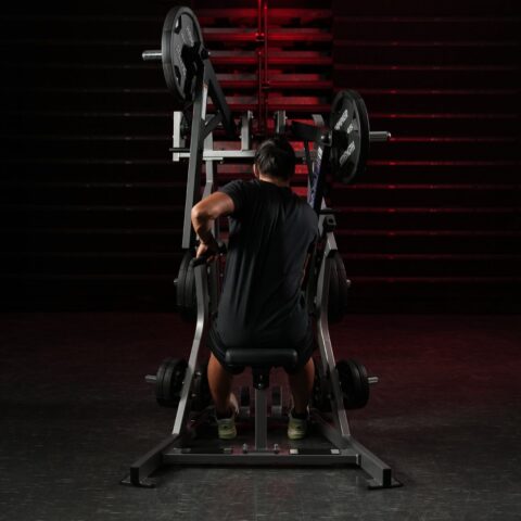Strength-PlateLoaded-IsoLateralLowRow-6
